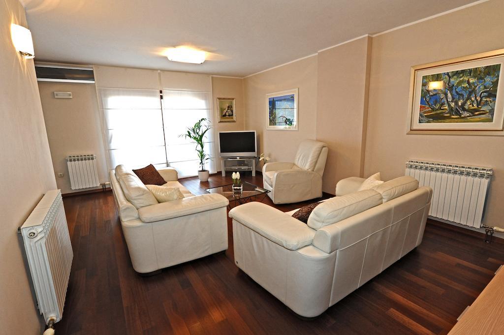 Apartments Villa Violet Задар Стая снимка
